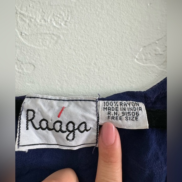 Raága Vintage Purple Tank Top - Picture 2 of 4